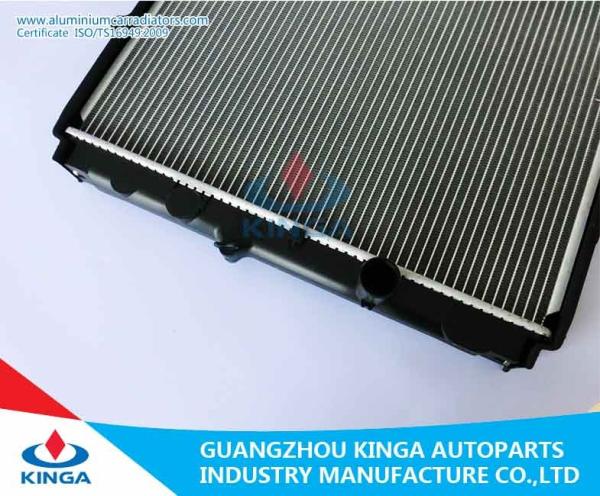 Efficient Cooling Aluminum Auto Toyota Radiator For HILUX 4X4 ' 02- MT