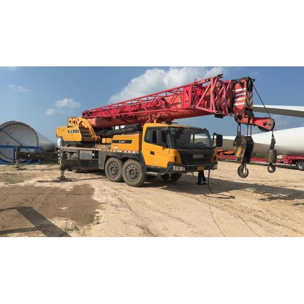 Folding Heavy Equipment Hydraulic 75ton Crane Truck with After-sales Service