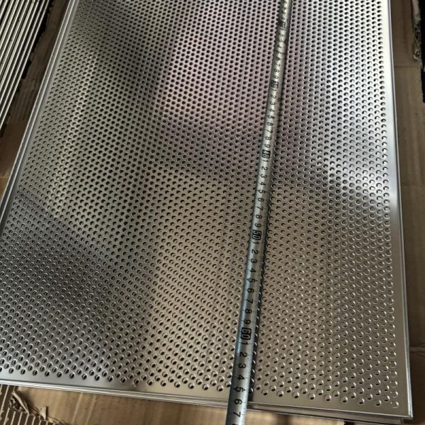 18x26x1 inch Customized Stainless Steel 304 Perforated Flat Baking Tray For Food Storage