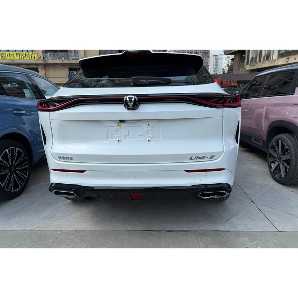2024 New Arrival Changan UNI-Z Compact SUV Auto Gas Hybrid Vehicle R20 Tire Automatic Gear Acura Left AWD Cheap Price Used Car