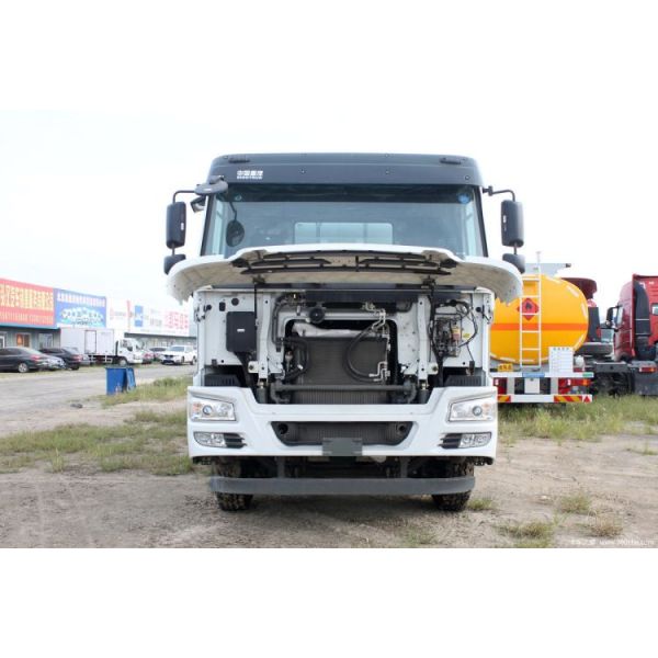 National Heavy Truck HOWO 8X4 5.5 Square Concrete Mixer Truck and Capacity of 2-25m3