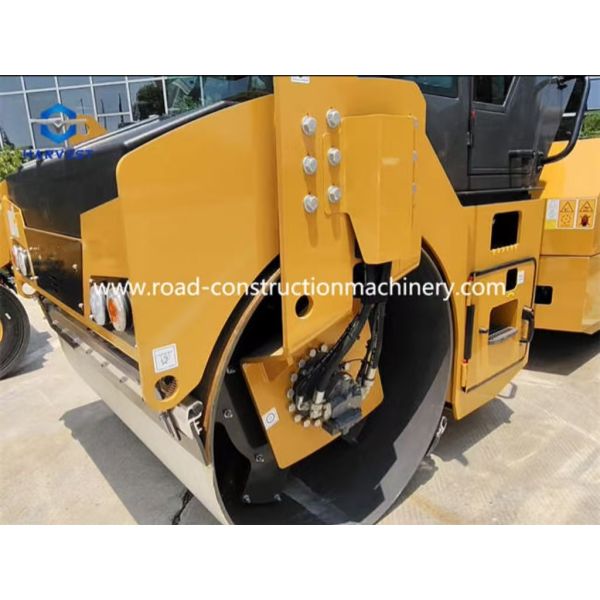 8.5 tonnes  double rouleau à tambour XD83 avec moteur Cummins 74.9kw