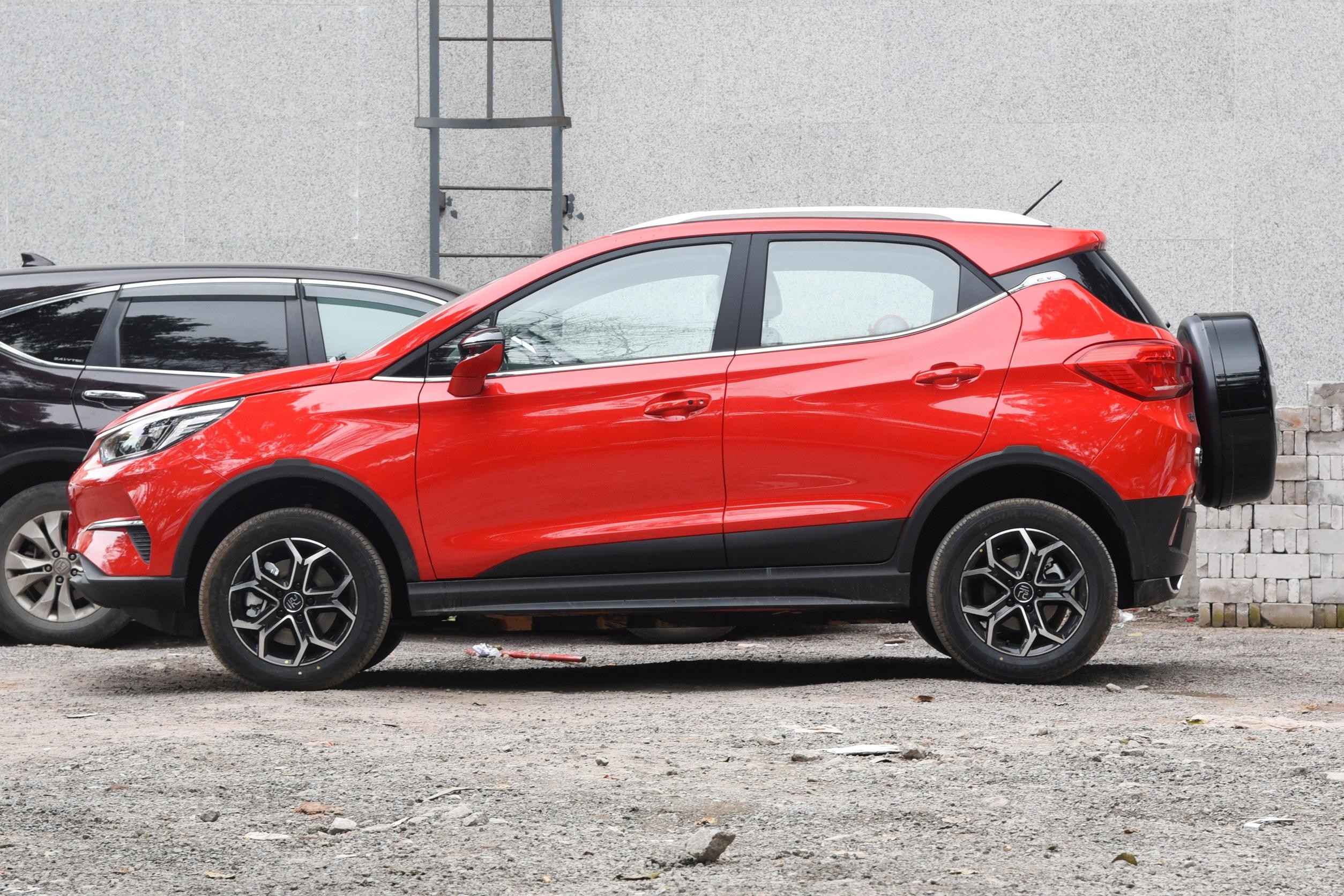 Автомобили прочных BYD 401KM EV ЮАНЕЙ электрического автомобиля PRO небольшие 5 мест SUV