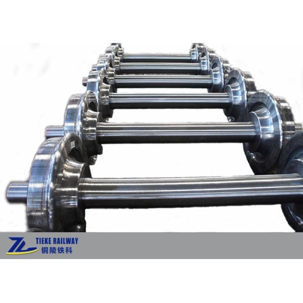 Essieux de roue de chariot de l'essieu 650mm pour le bogie résistant d'axe du