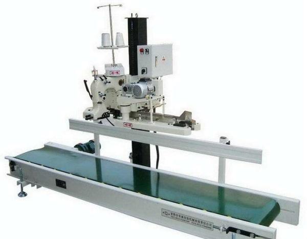 máquina de costura de ensaque de 20kg 50kg que costura emendando os sacos que fazem malha o equipamento auxiliar