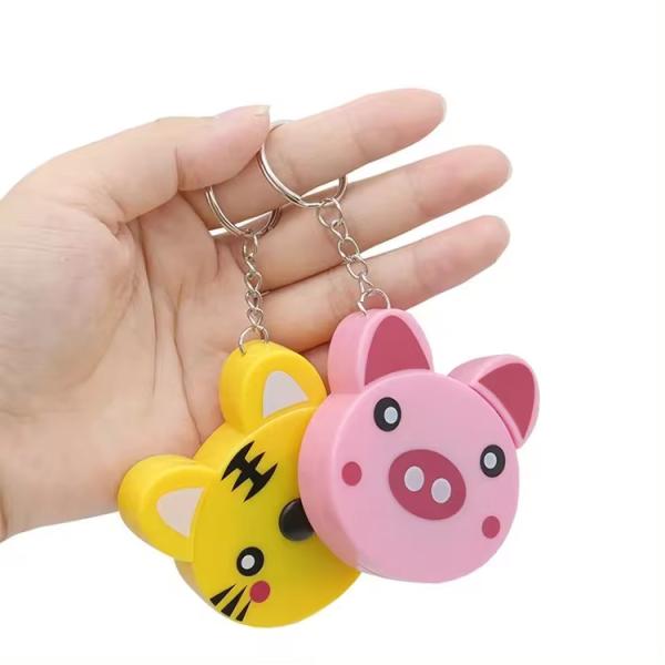 Cartoon Tape Measure 150cm 60 Inch Mini Portátil Carinhosos de Forma de Animal Key Ring Automático Tape Measure Panda Frog Piggy