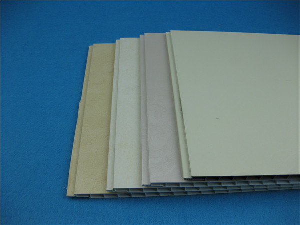 Прокатанные высокие панели потолка лоска для современных домов