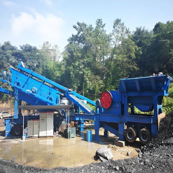 Mobile Rock Jaw Crusher Stone Crusher at 150-300tph Capacity and Lifelong Spare Parts Supply