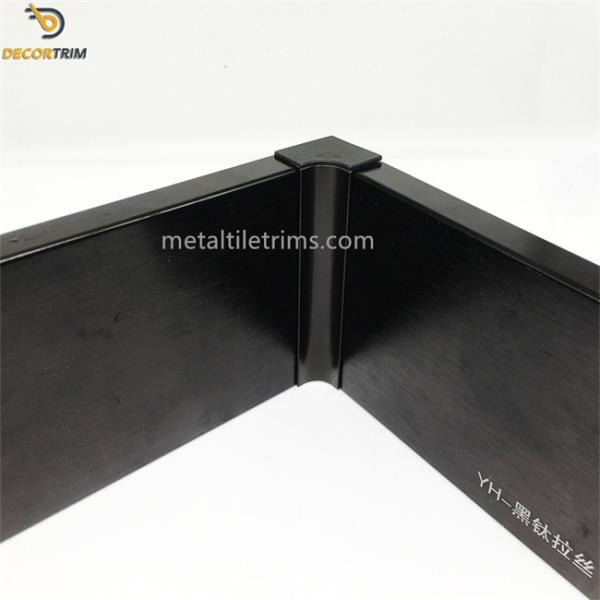 Brush Bright Black Skirting Board Profiles 80mm Aluminum Alloy 6063 Material