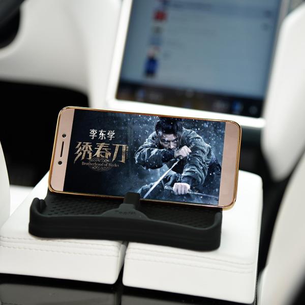 Topfit Anti-Slip Mobile Phone Mount for Tesla,Phone Holder, Phone Stand for Tesla (Black)
