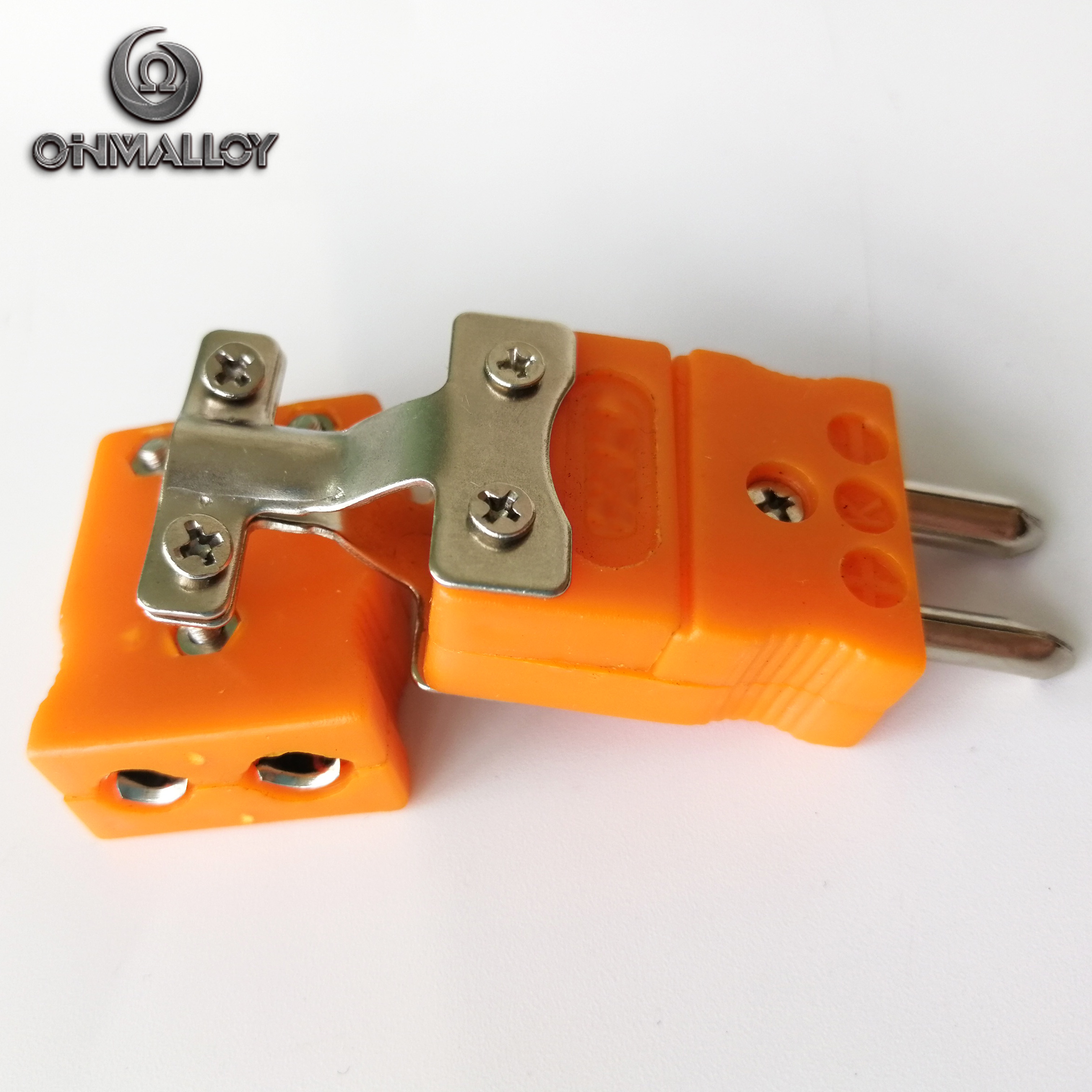 Стандартная мужская штепсельная вилка контактного разъема полости термопары с зажимами провода зажимает быстрое устанавливает