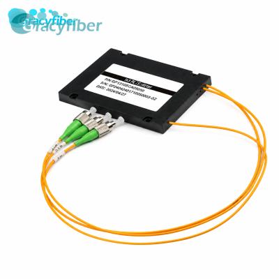 1*2 Filter PM Fiber Coupler，Splitting Ratio30/70,Steel Tube type,
PM 1550nm Panda fiber With 0.9mm Hytrel Blue Tube,
fiber Length 1m (with connector)，Customized