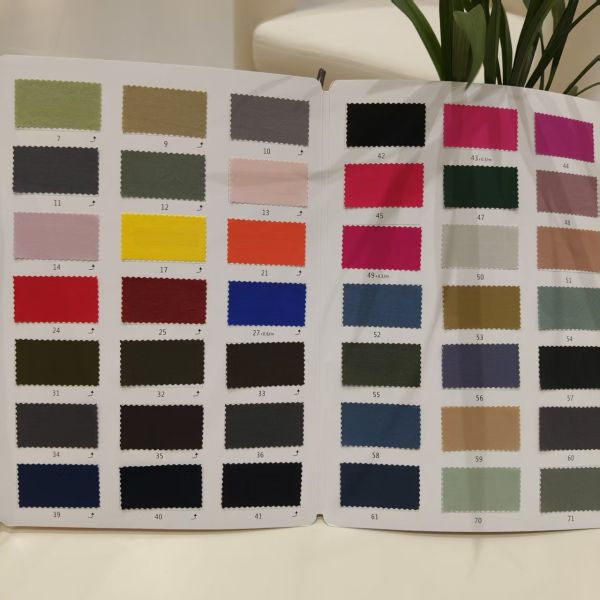 70D de nylon de estiramiento de cuatro lados 90% de nylon 10% de spandex 120GSM pantalones deportivos de ocio al aire libre