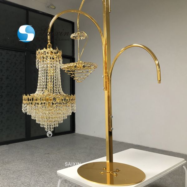 ZT-560 Saixin new wedding design table centerpieces 4 hooks gold metal support for hanging crystal chandelier