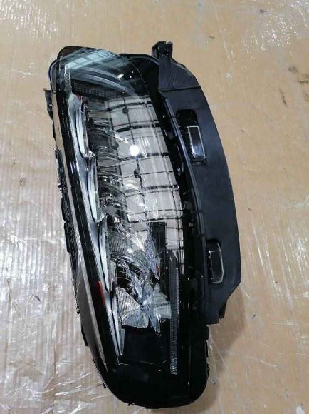 Geely Boyue Car Electrical Parts Front Combination Lamp Assembly Injection Molding