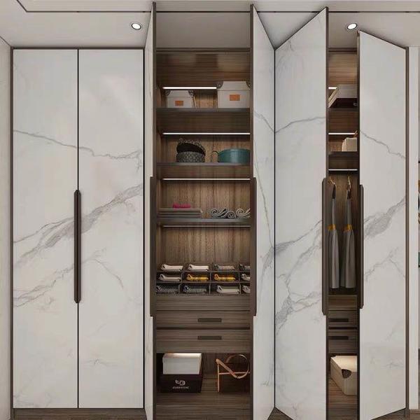 Apartamento Porta balançante Guarda-roupa Organizador de armazenamento Porta de vidro Laca Branca