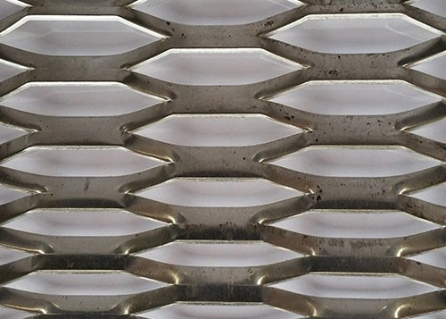 Ширина стренги толщины 1mm расширила алюминиевое отверстие сетки 6.3mm