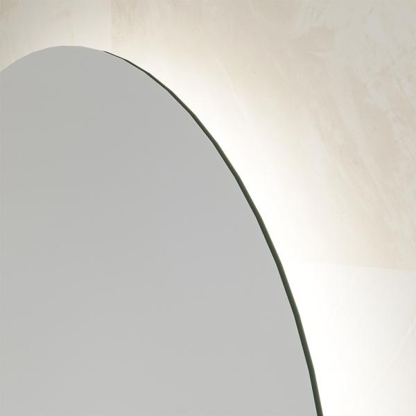 Lumière miroir LED sans cadre avec capteur tactile anti-brouillard et luminosité réglable Idéal pour les suites d'hôtel modernes