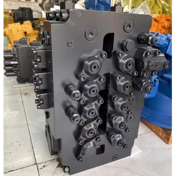 R485 R505 R520-7-9 Excavator Main Hydraulic Control Valve