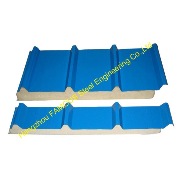 Толь металла сандвича полиуретана цвета стальной покрывает изоляцию доски