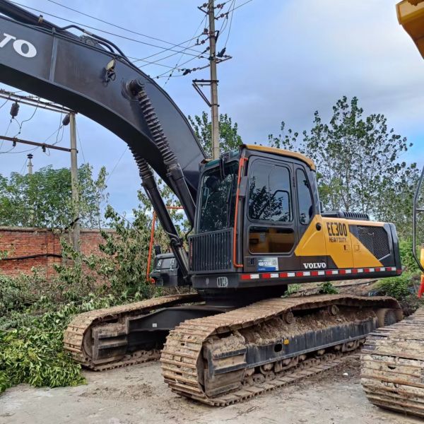 Volvo EC300DL Used Crawler Excavator 30 Ton Digger With Backhoe Internal Combustion Power