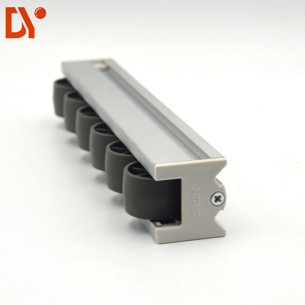 Aluminum Alloy Frame Roller Track System With Plastic Roller Wheel