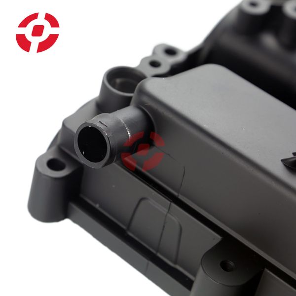 OE LR070360 Aluminium Cover Valve Housing Cover For Land Rover