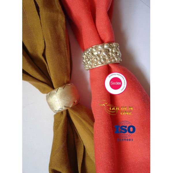 OEM Custom Logo Creative Design Silver Copper Soft Enamel Silver Slated Wedding Gift Silk Scarf Buckle for Women