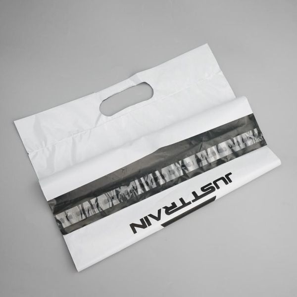 7x12in white poly mailers with die-cut handle,die cut handle bags, handle plastic bags,mailing bag with handle