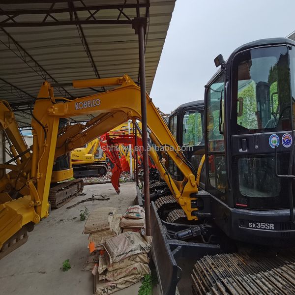 High Engine Power Mini Excavator Used Kobelco Sk35 3.5 Ton 0.75m3