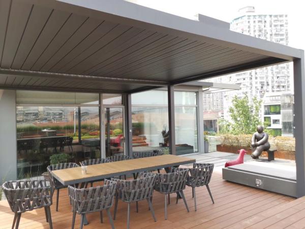 10 x 13 pi ont motorisé la pergola à abats-sons imperméable en aluminium extérieure