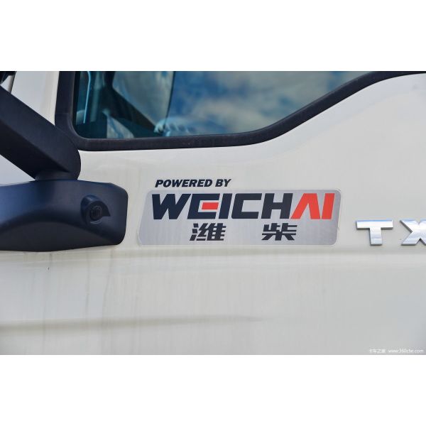 Camion lourd HOWO 350 chevaux Poids total 31 tonnes Volume 17,3 mètres cubes Sinotruk 12 boîte de vitesses 8X4 Camion d'approvisionnement en liquide