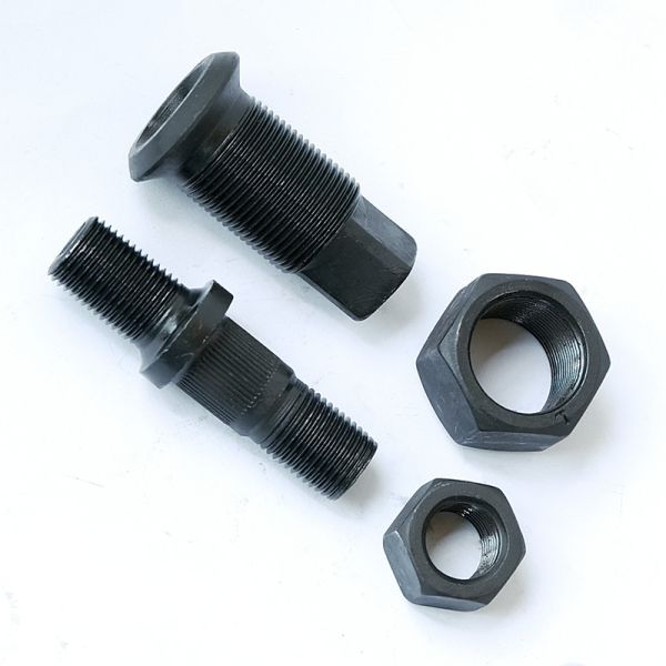 M20/M22 Truck Wheel Bolt 10.9 12.9 Grade Hex Head 440 Nm Torque