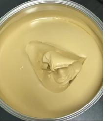 Fast Drying Polyester Body Filler , Unsaturated Resin Yellow Paste Car Body Filler