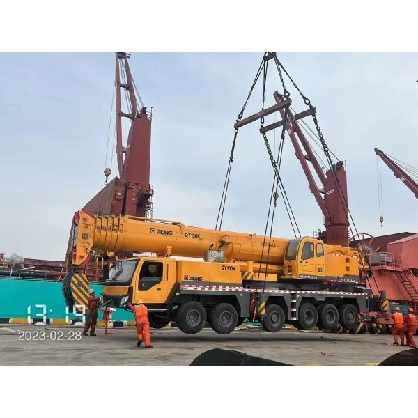 Тележка приведенная QY130K установила кран кран Xcmg 130 тонн мобильный
