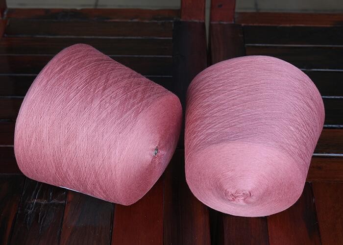 Compact Dyed Weaving Cotton Yarn On Cone , 32S 40S 100 Percent Cotton Yarn For Knitting