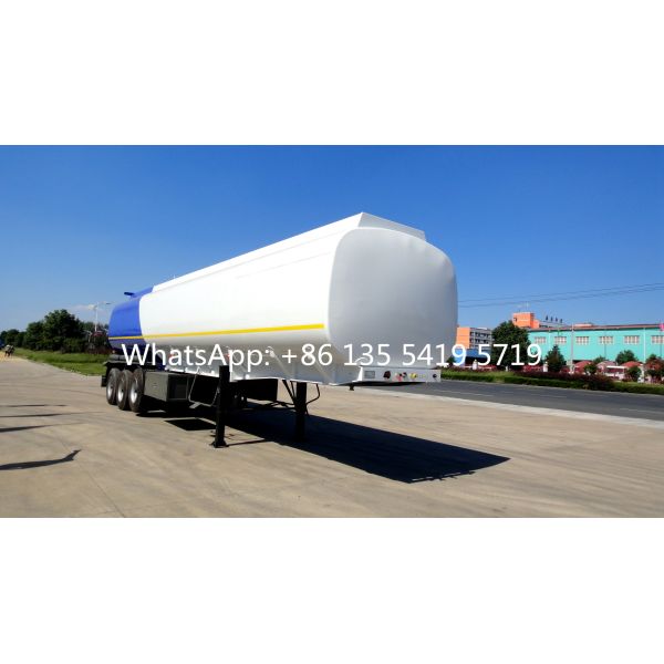 FUWA Axle 42cbm Fuel Tank Trailer With 3 Compartments