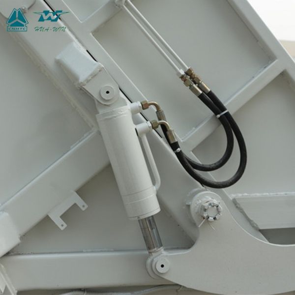NEW 8 m3 Volume Compactor Garbage Truck Rear Loader Refuse Truck For Sale
