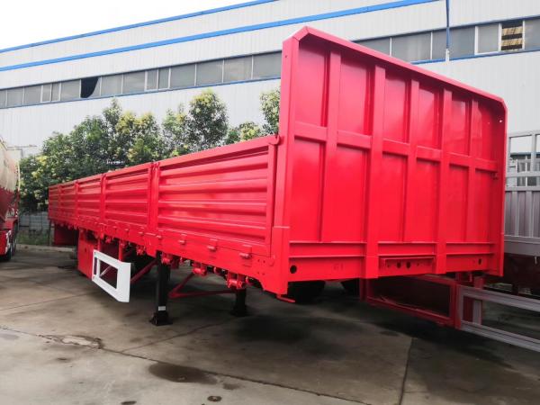 Red Three-Axle Semi-Trailers: Advantages Combining Heavy-Duty Hauling & Eye-Catching Appeal