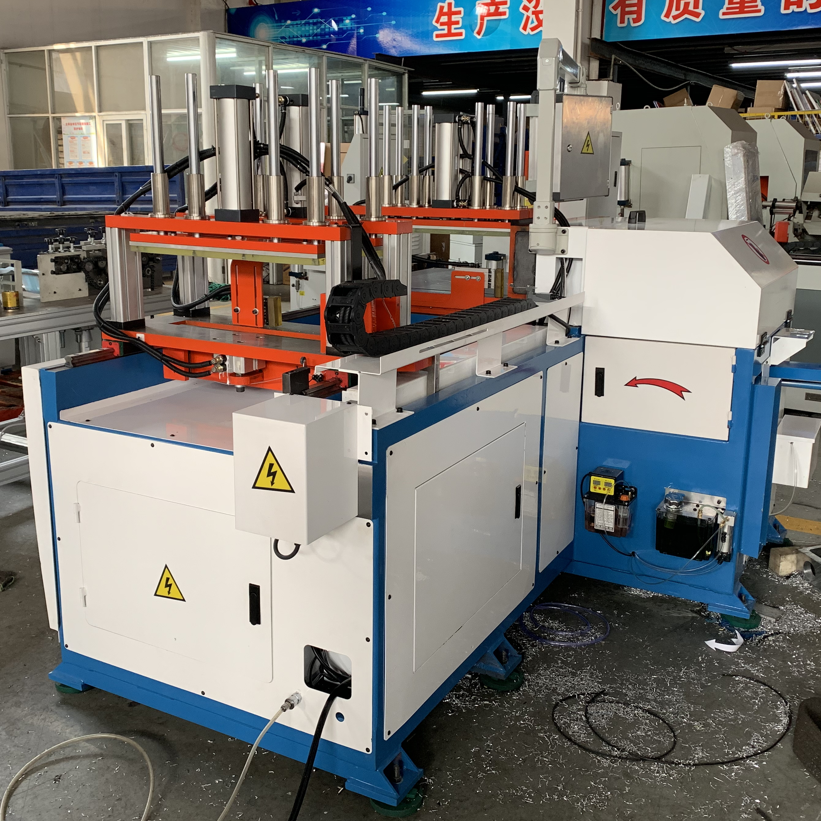 Автомат для резки профиля СГС 120*300мм алюминиевый