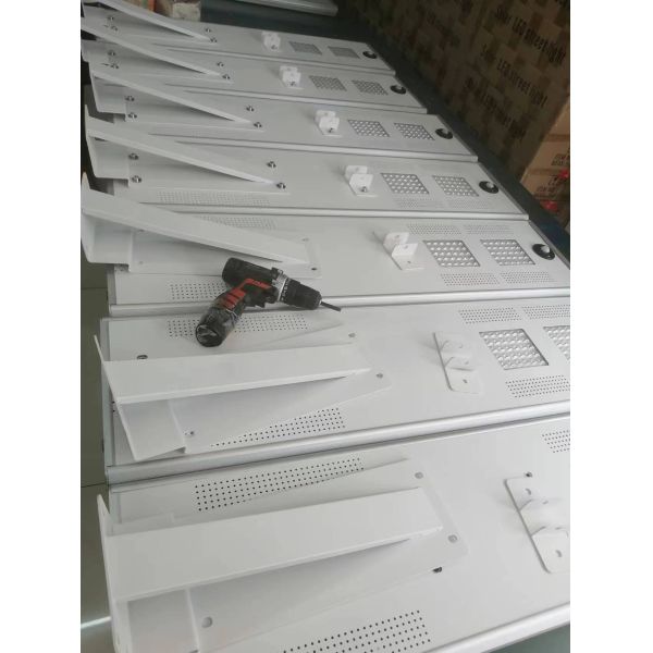 Human Induction Road Lighting Integrated Solar LED Street Light for Outdoor Projects