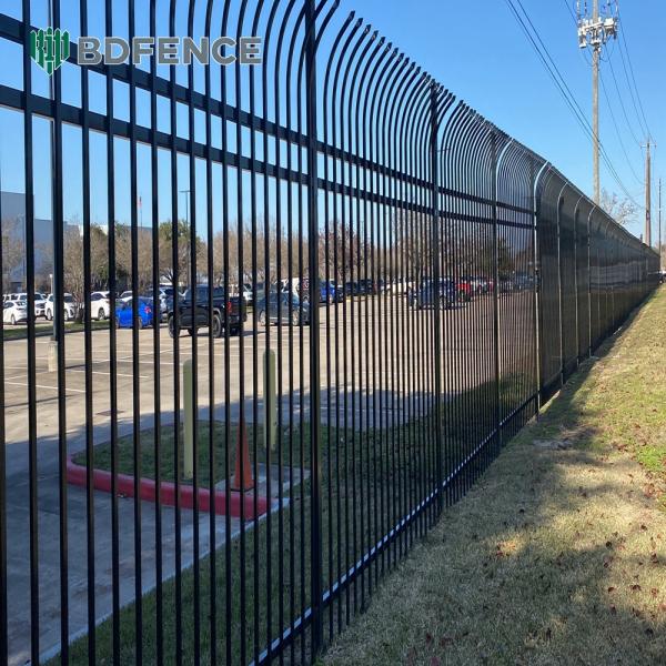 Earthquake-Resistant Tubular Steel Fence Stable Foundation