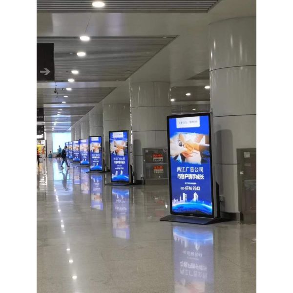 55 Inch LCD Digital Signage 6ms Response Time With Built In Media Player