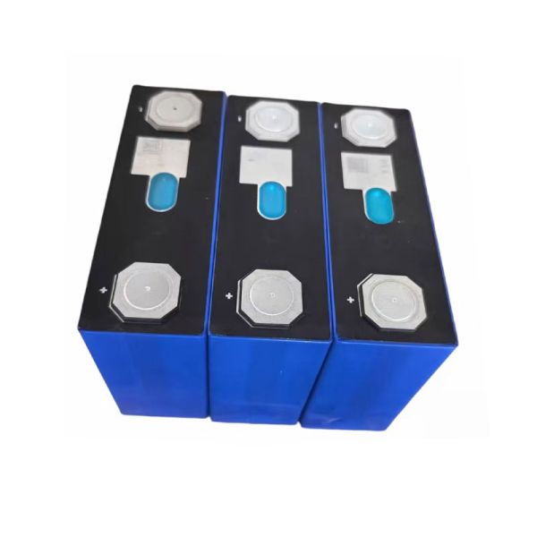 Brand New 3.2V 116Ah LiFePO4 Battery Electric Vehicle and Energy Storage Battery