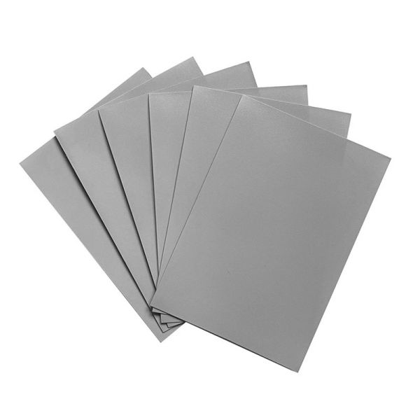 High Quality Custom Printed Hologram Plastic Color Matte Board Premium Games Card Sleeves