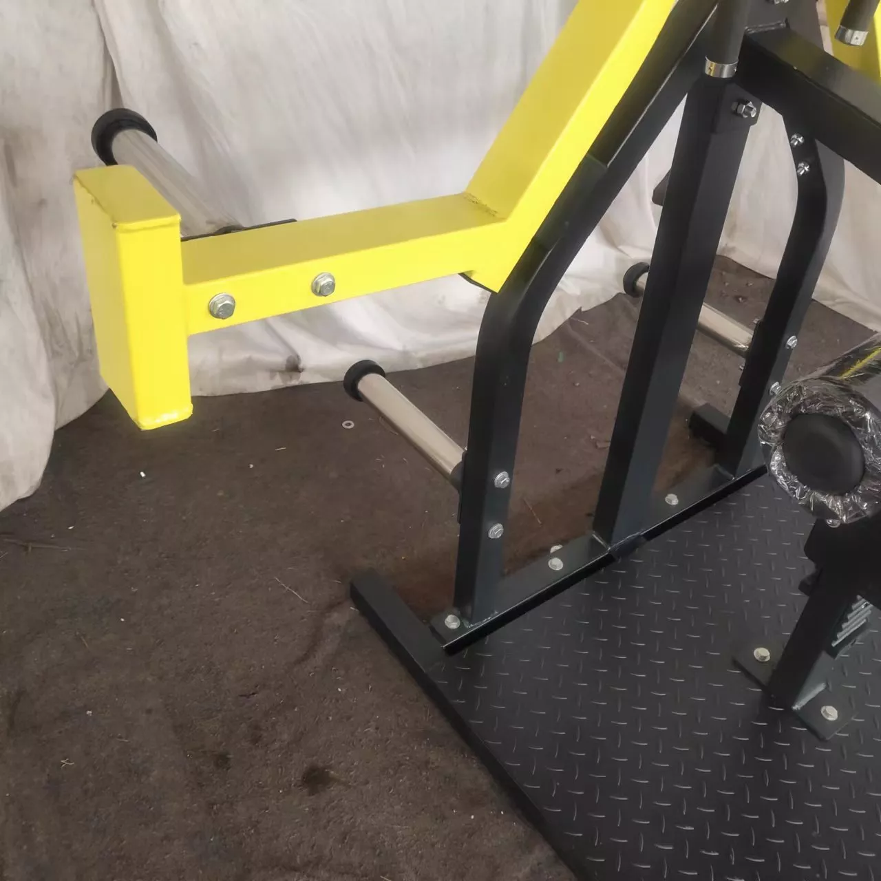 Roman Chair Outdoor Sports Equipments Loaded Pull Back Strength Training Equipment