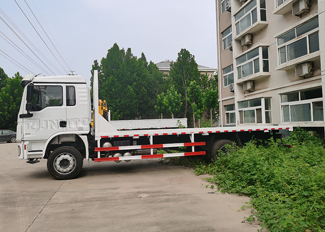 Тип тележки 4x2 LHD груза Shacman L3000 планшетный 18 тонн