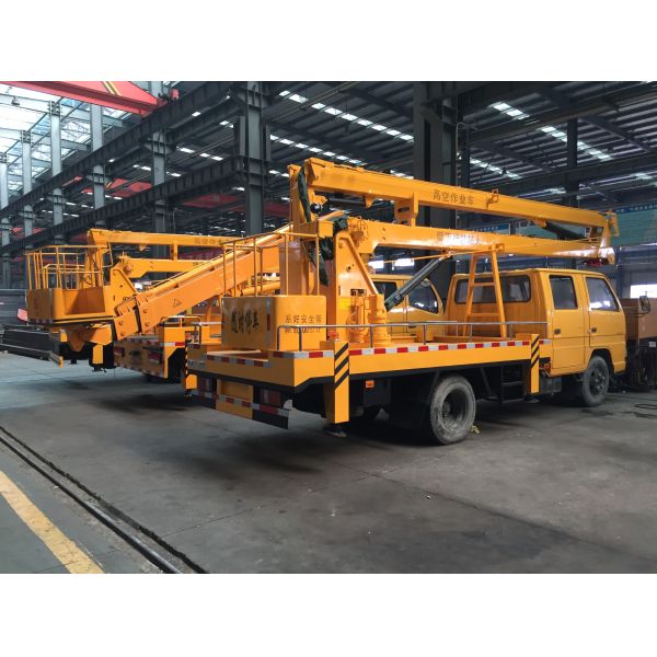 Dongfeng 12 - 18m High Altitude Operation Truck 2 Axles For Electric Power