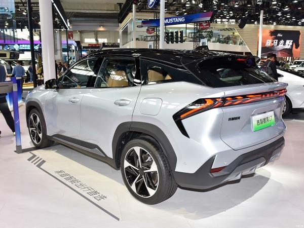 Le SUV électrique chinois à 4 portes et 5 places, la combinaison ultime de style et de performance