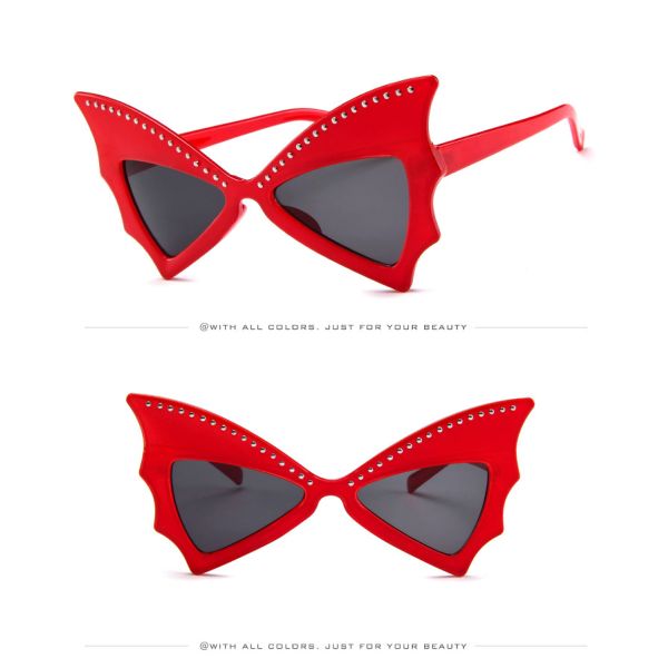 Oversized Women Bat Sharp Rivet Big Frame Sunglasses Personality Dance Party Glasses